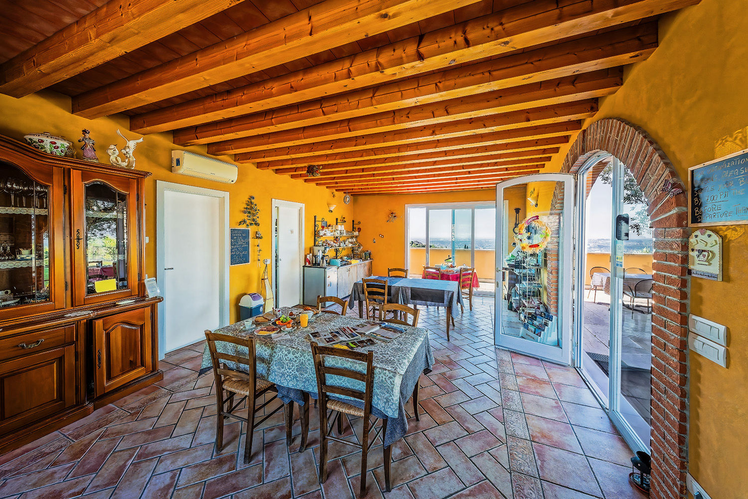 Vista sala colazione