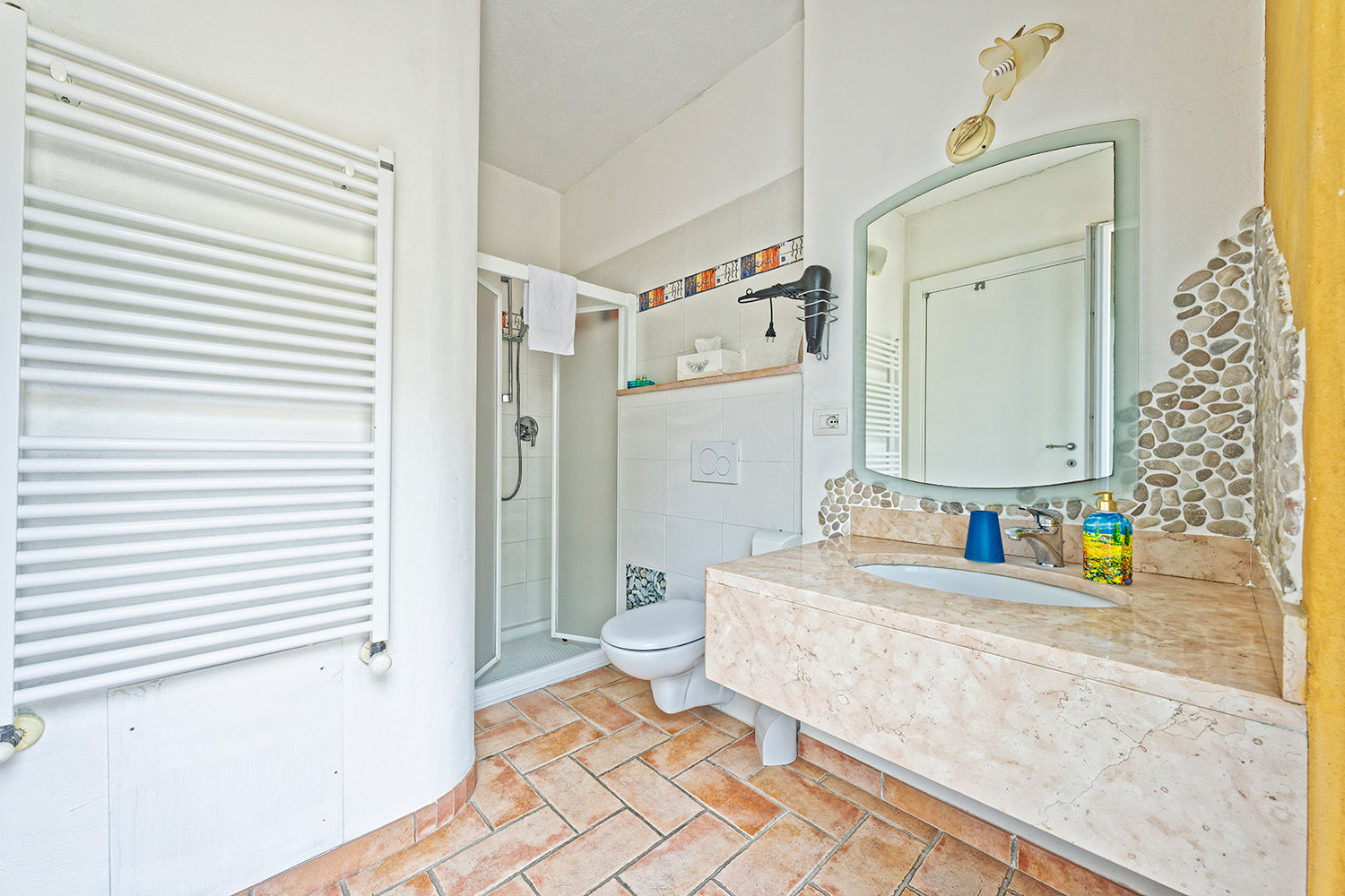 Olivo Room Bathroom